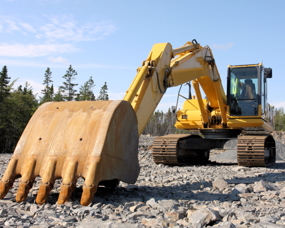 koparka z długim ramieniem